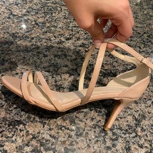 Davids Bridal, nude heel, Size 8.5